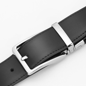Personnalisé Double Face Réversible Boucle Ardillon Réglable Hommes Réversible Ceintures En <span class=keywords><strong>Cuir</strong></span> Véritable <span class=keywords><strong>Homme</strong></span> - Product Image 4