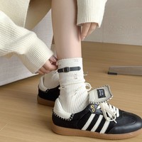 Chaussettes pour femmes, tricotées effet vieilli avec détail boucle, design minimaliste audacieux, douces, décontractées, tendance, monochromes, chaussettes de mode