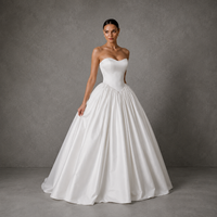 Robe de mariée coupe A-line, bustier, col bateau, dos nu, en dentelle et satin, avec traîne chapelle, grande taille, personnalisable, longueur ras du sol, esthétique