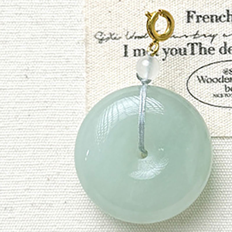 1.La boucle de sécurité jaune doré mesure environ