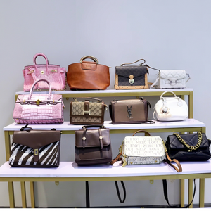 Bolsos de Mujer Usados de Primera Calidad, Estilos Variados, Marcas de Lujo de Segunda Mano, Envío Aleatorio - Product Image 1