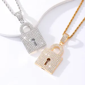 New Design Wholesale18KGold Artificial Water Diamond Fashion Unique Lock Shape Pendant Necklace HipHopBlingbling for Travel Wear