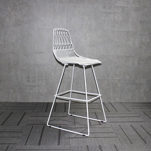 Haute qualité en acier peinture <span class=keywords><strong>blanc</strong></span> rouge <span class=keywords><strong>noir</strong></span> haute chaise de bar meubles de restaurant nordique fil tabouret de bar - Product Image 3