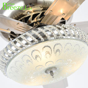 Luz de techo Breezelux con ventilador y mando a distancia Ventilador de techo tradicional de 52" - Product Image 4