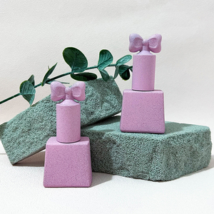 Flacon de vernis à ongles en verre mignon de 12 ml pour enfants, flacon de vernis à ongles avec nœud, vernis à ongles coloré, fabriqué en Chine - Product Image 3