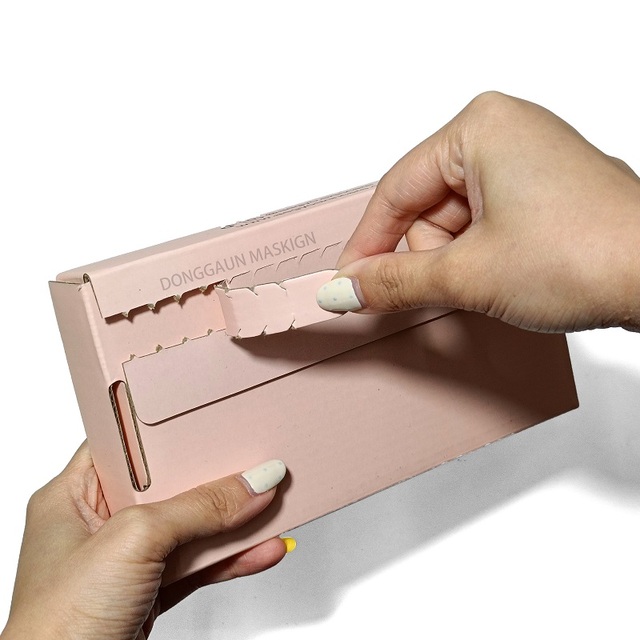 Custom Printed Recyclable Corrugated Cardboard Paper Packaging Tear Strip Self Sealing Shipping Pink Mailer Box for Suit