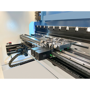 เครื่องดัดโลหะแผ่นแบบกด 130T อายุการใช้งานยาวนาน สำหรับงานตลาด - Product Image 5