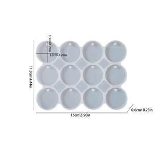 Moule en silicone rond à 12 cavités pour la fabrication de bijoux faits main en résine (boucles d'oreilles, pendentifs, porte-clés) - Product Image 6