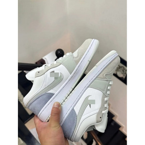 Chaussures de basketball unisexes basses authentiques <span class=keywords><strong>AJ1</strong></span> de Putian, semelle extérieure en caoutchouc, couleurs Air Force Blue, Smoke Gray, Black-and-White Panda pour 1 - Product Image 2