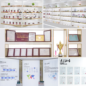 Wholesale OEM Private Label 7g Iceland Glacier Water Cooling De Puffing Hydrating <strong>Eye</strong> Stick Cute Bear <strong>Eye</strong> Care Muti Balm Stick - Product Image 6