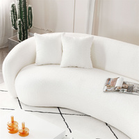 Europäisches Design Minimalistisches Halbmond-Freizeitsofa mit 5 Sitzen Gebogenes Sofa aus Samt für Wohnzimmermöbel