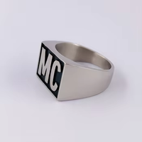 Europäisch-Amerikanisch Stilvoll Trendy Minimalist Biker Serie Breitband Edelstahl Herren ringe Englisch MC Logo Modisch