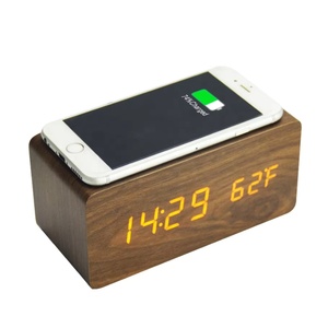 Emaf Kid bảng <span class=keywords><strong>LED</strong></span> hiển thị bàn hàng đầu tre ánh sáng kỹ thuật số sạc không dây Recharger gỗ thông minh đồng hồ báo thức với nhiệt độ - Product Image 1