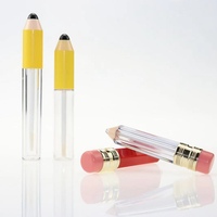 Vente en gros de tubes de gloss à lèvres en plastique jaunes en forme de stylo long, personnalisables, emballages avec logo personnalisé, rouge à lèvres