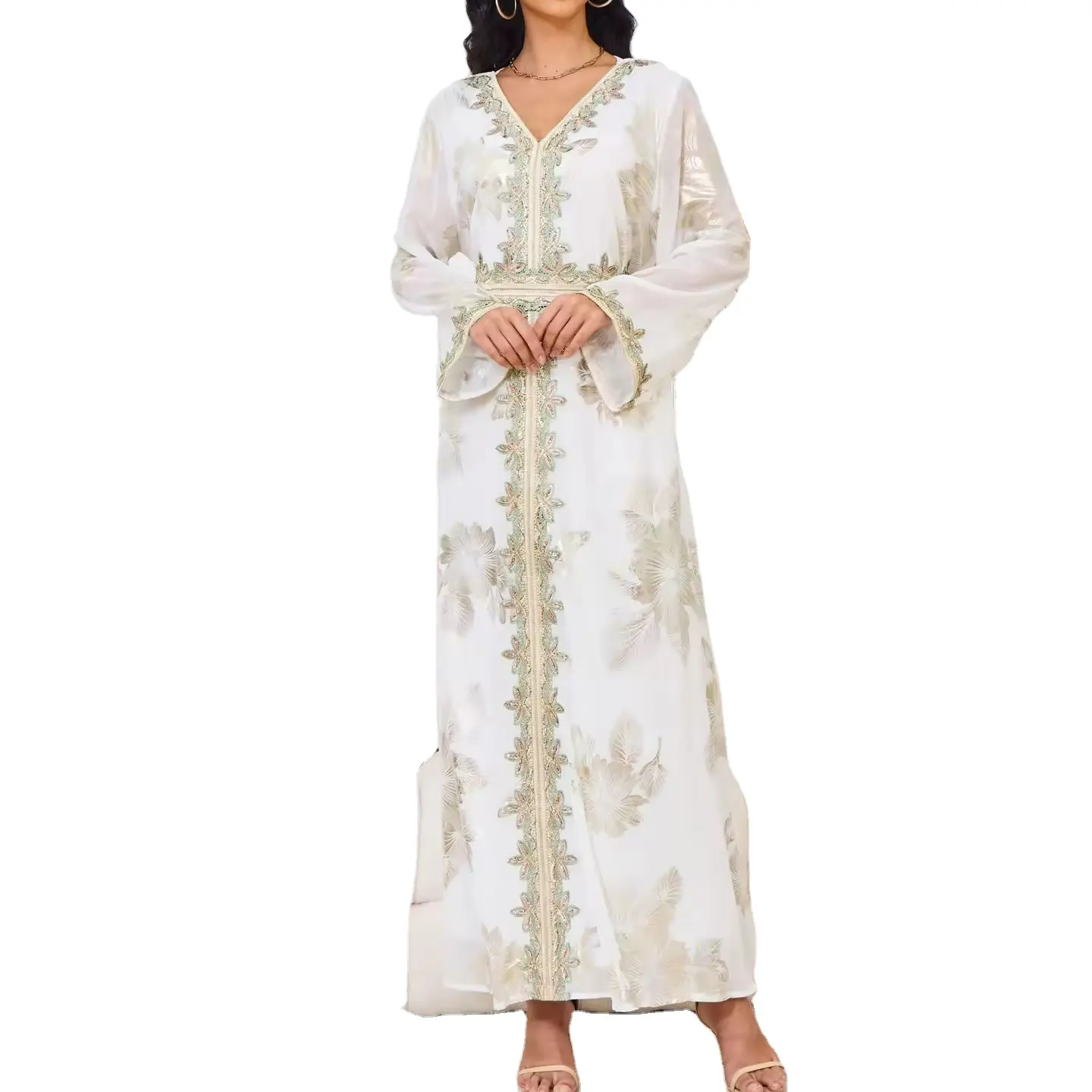 Dubai Witte Kleur Polyester Bronzing Bloempatroon Borduurwerk Vrouwen Abaya Kaftan Arab Jalabiya Modetrend