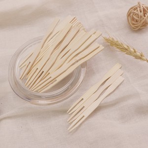 Gran <span class=keywords><strong>oferta</strong></span>, tenedor de madera desechable para frutas, respetuoso con el medio ambiente, juego de cubiertos desechables de bambú de madera de almidón de maíz de plástico personalizado de alta calidad - Product Image 6
