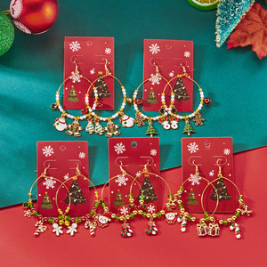Pendientes Colgantes de Navidad con Diseño de Dibujos Animados, Chapados en Oro, de Aleación, Joyería de Fiesta para Mujer, con Dijes de Perlas de Imitación - Product Image 5