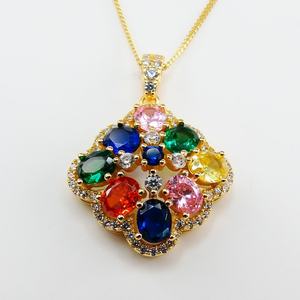 Anillo de Plata de Ley 925 con Diseño de Flor y Piedras Preciosas de Colores con Baño Amarillo al por Mayor para Chica - Product Image 4