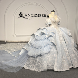 ชุดราตรีงาน Quinceanera รุ่น Gt003-Pz ดีไซน์หรูหรา ประดับลูกปัดวิบวับที่ตัวเสื้อ แต่งผ้าลูกไม้ลายดอกไม้เป็นชั้นๆ ทรงบอลเดรส ยี่ห้อ Jancemebr - Product Image 2