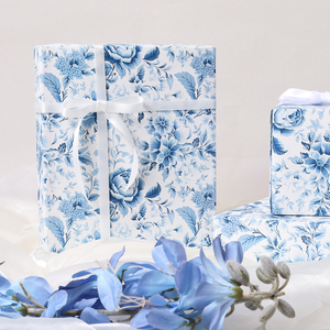 Papier d'emballage floral en porcelaine bleue et blanche chinoise, imprimé de roses à l'encre de soie pour emballage cadeau de style oriental - Product Image 3