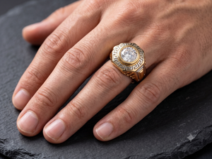 DIVYORO Bague Classique pour Homme en Cuivre Plaqué Or, Bijou de Doigt Élégant et Festif pour Mariage, Fête, Anniversaire, Usage Quotidien - Product Image 4