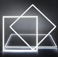 Panneau émetteur de lumière latérale panneau de plafonnier 60x60 led assemblé panneau de lumière de cadre led