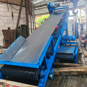 Convoyeur à bande mobile pour l'exploitation minière, bande en caoutchouc inclinée, vitesse réglable, utilisation industrielle durable - Product Image 1
