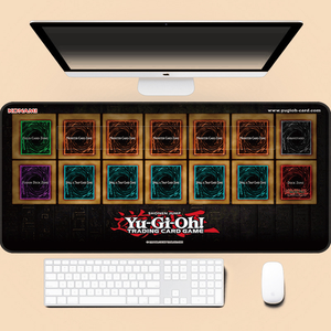 แผ่นรองเล่นการ์ดเกม TCG แบบสั่งทำขายส่ง ขนาด 24x14 นิ้ว พิมพ์ลายแบบ Dye Sublimation ฐานยาง เย็บขอบ สำหรับ <span class=keywords><strong>MTG</strong></span> โปเกมอน ลอร์กานา ยูกิโอ - Product Image 4