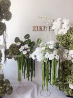 Arche de fleurs artificielles élégante verte et blanche de 1,90 m pour décorations de toile de fond de mariage et de fête, idéale pour événements et cérémonies bohèmes/rustiques