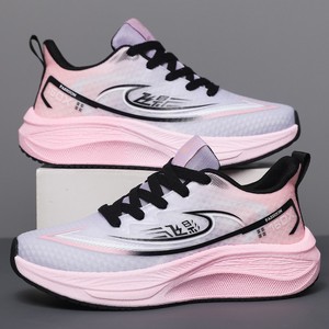Chaussures décontractées tendance transfrontalières toutes saisons <span class=keywords><strong>pour</strong></span> hommes et femmes, nouvelle conception à semelle en carbone et EVA, fixation à <span class=keywords><strong>froid</strong></span>, à lacets <span class=keywords><strong>pour</strong></span> l'été - Product Image 2