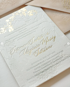 Carte d'invitation de mariage en papier coton gaufré avec impression typographique, couleur beige forêt de luxe avec dorure à chaud et enveloppe en velours - Product Image 2