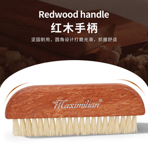 Cepillo para Abrigos de Lana Maximilian, Cepillo para Ropa de Pelo de Cerdo y Madera Maciza para el Cuidado Invernal - Product Image 1