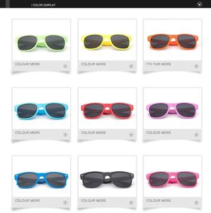 Gafas de Diseño Clásico con Logotipo Personalizado 2026 para Hombre y Mujer, Regalos Promocionales Baratos al por Mayor, UV400 - Product Image 3