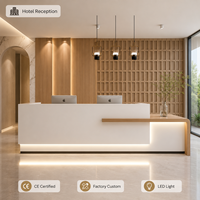 Bureau de réception moderne en bois massif sur mesure pour hôtel, clinique, bureau, éclairage LED, fabrication OEM ODM, marque Qianyang, modèle QY05