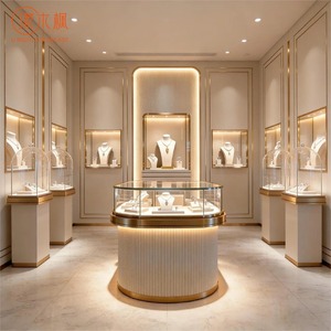 Espositori per Gioielli di Lusso Personalizzati, Curvi, a Parete e Laterali. Completamente Personalizzabile per Boutique e Gioiellerie. - Product Image 1