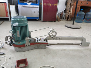 เครื่องเลื่อยตัดซากสัตว์แบบลูกสูบ สแตนเลส 304 ความ<span class=keywords><strong>ป</strong></span>ลอดภัยสูง ตัดได้ 25 วินาทีต่อหัว สำหรับสายการเชือดสุกร - Product Image 5