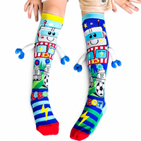 4 styles de chaussettes hautes 3D en peluche pour enfants de 3 à 8 ans, colorées, toutes saisons, motifs dinosaure, voiture de course, requin, robot, dessin animé amusant, assorties ou non, pour fêtes