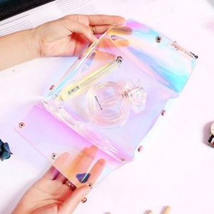 Pochette cosmétique en PVC irisé laser personnalisée PAXDUN pour filles, sac à maquillage en forme d'enveloppe pour femmes - Product Image 3
