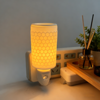 Diffuseur électrique de cire parfumée en nid d'abeille, brûleur d'huile parfumée à brancher, lampe d'aromathérapie avec interrupteur marche/arrêt pour la maison et la chambre à coucher