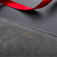 Dompet Pria PU Embossed Kasual Model Panjang, Bestseller Lintas Negara, Banyak Slot Kartu, Kantong Koin & HP, Untuk Penggunaan Sehari-hari