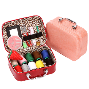 Kit de costura portátil de gama alta para el hogar, caja de almacenamiento de bambú Rectangular con aluminio PP Metal hecho a mano para reparar <span class=keywords><strong>ropa</strong></span> - Product Image 1