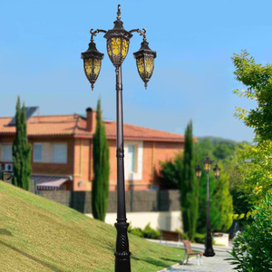 Lampadaire solaire extérieur en fer pour jardin, abat-jour en verre LED, blanc chaud 2700K, IP66, ampoule A19, détecteur de mouvement non détachable, AC 220V - Product Image 1