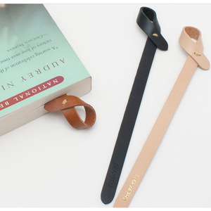 Marcapáginas de cuero con separadores de páginas, disponibles en lotes de una sola pieza. Carpas de lectura y artículos de papelería bellamente diseñados. - Product Image 5