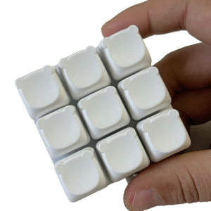 Porte-clés pendentif clavier d'urgence anti-stress en forme de tête d'ours Kawaii, jouet de décompression gadget - Product Image 5