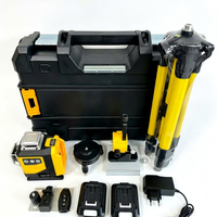 Niveau laser faisceau jaune-vert avec 2 batteries, télécommande, trépied et mallette de transport pour la pose de carrelage mural et la construction – Vente en gros OEM