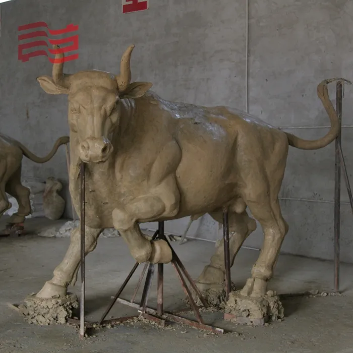 Stier Sculptuur Brons Materiaal Gesmeed Stedelijk Landschap Sculptuur Fabriek Custom