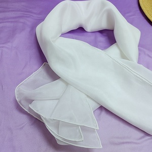 8 Momme Pure <span class=keywords><strong>Soie</strong></span> Habotai Écharpe 100% <span class=keywords><strong>Soie</strong></span> 90*90cm Ourlet Roulé à la Machine Blanc Naturel pour Tie Dye Craft - Product Image 6