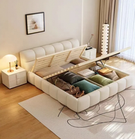 Lit King Size rembourré de style français moderne avec rangement, cadre en bois massif de luxe léger, tête de lit en tissu crème doux