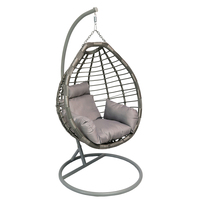Balançoire suspendue en métal antirouille de haute qualité personnalisée, au design tendance, pour patio et balcon, chaise en rotin pour l'extérieur avec support