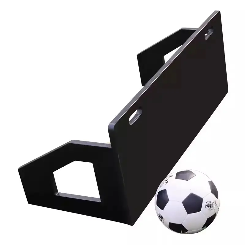 Hot Sale Multifunctionele Voetbal Voetbal Rebounder Voor Traini/ Passing/Bal Controle En Afwerking Oefeningen